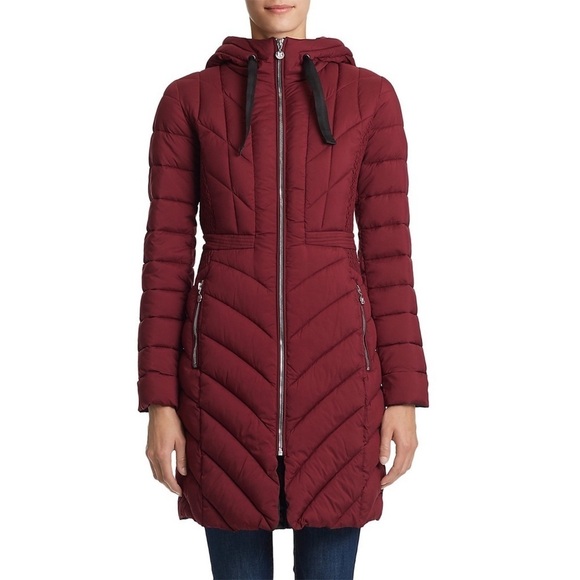 Bernardo EcoPlume Quilted Walker Jacket in Berry Jam Sz S - Picture 1 of 10